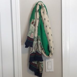 Talbots white navy green paisley print scarf